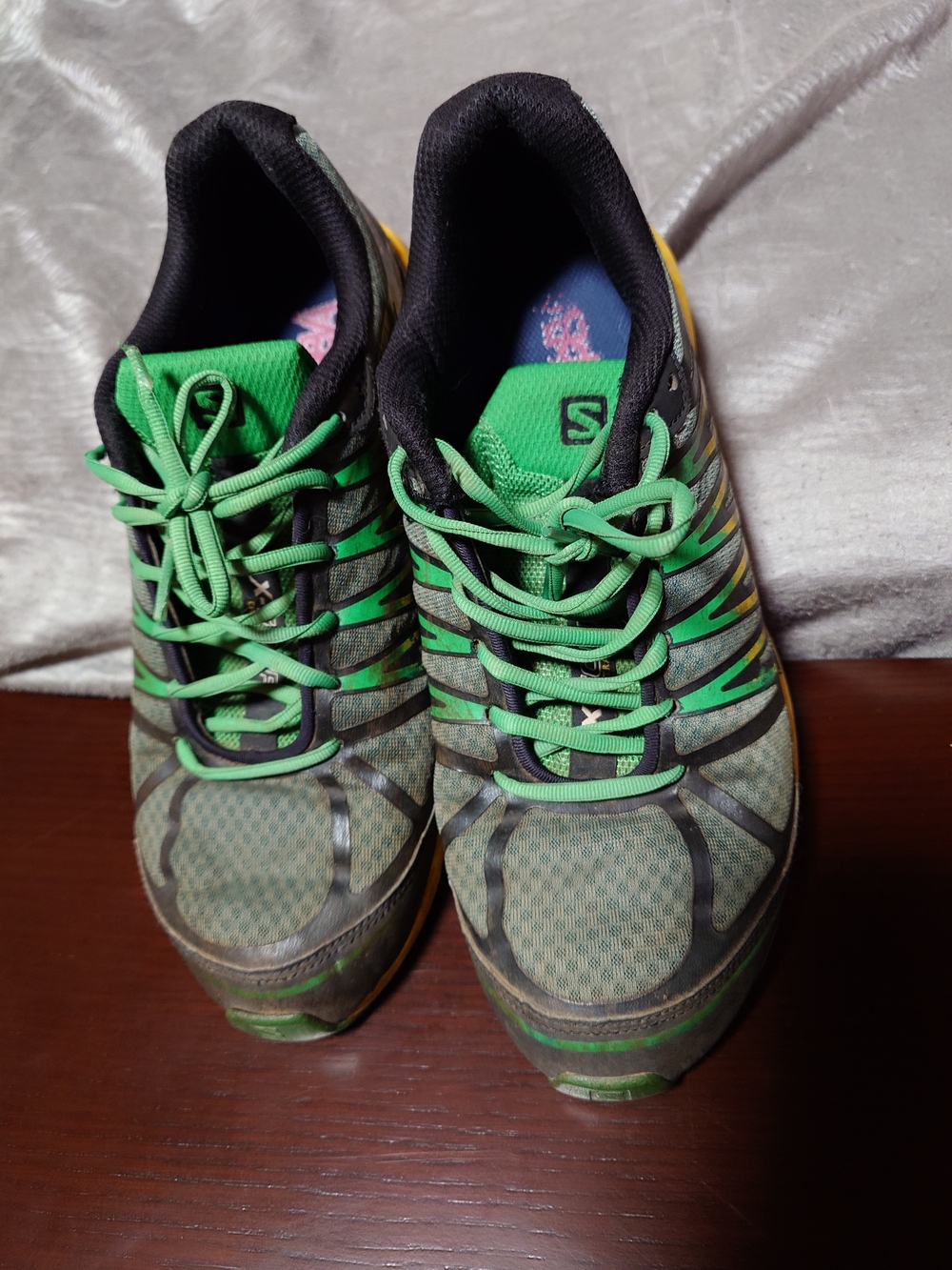 Salomon Men's Trail Running Shoes Size 11 -Used